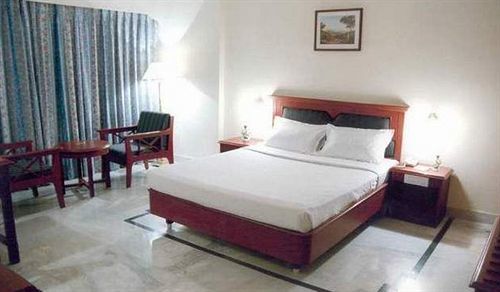 Hotel The Vijay Park Chennai Zewnętrze zdjęcie